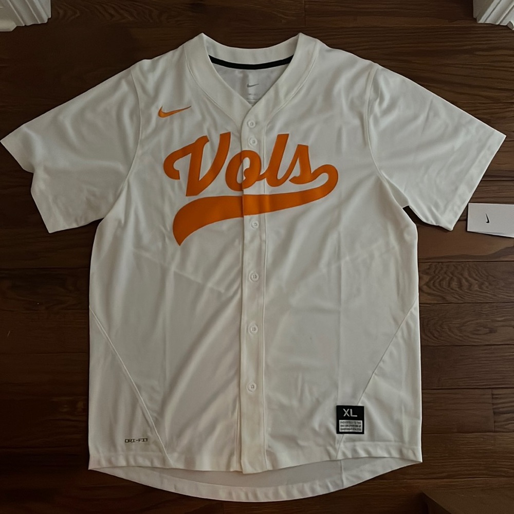 Men’s Nike Tennessee Volunteers baseball jersey